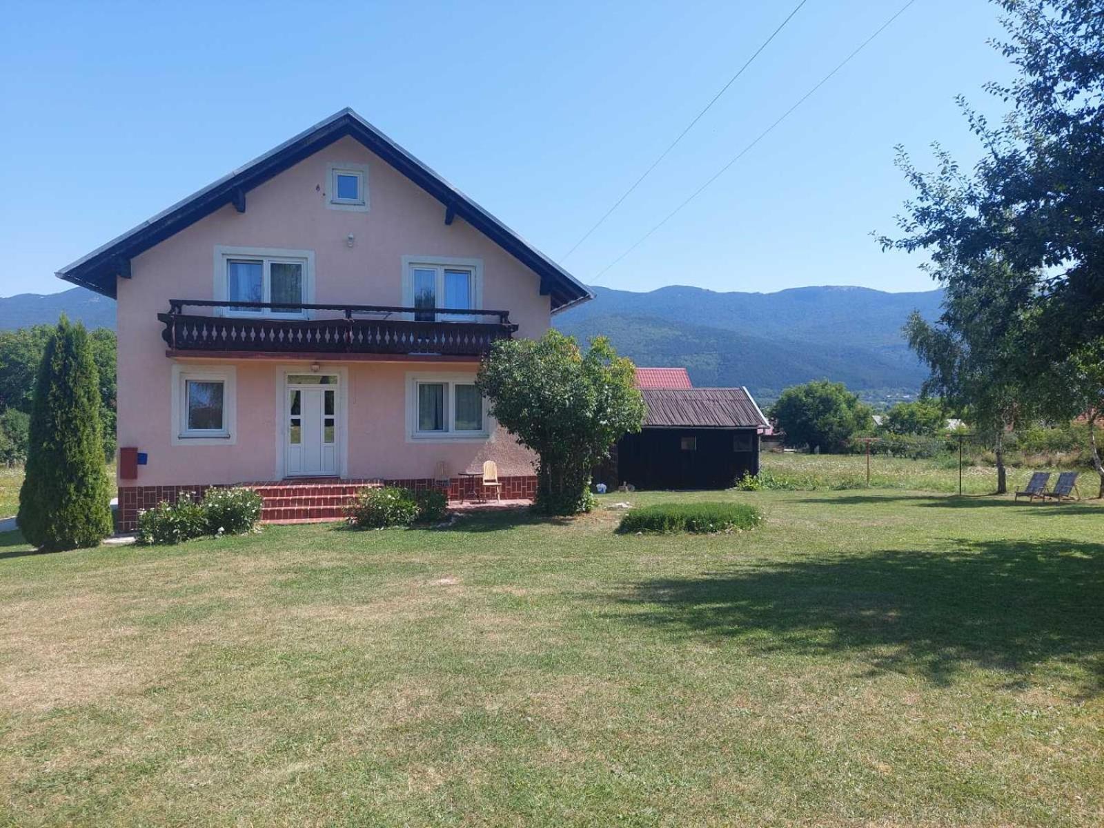 Jelena Hotel Korenica Exterior photo