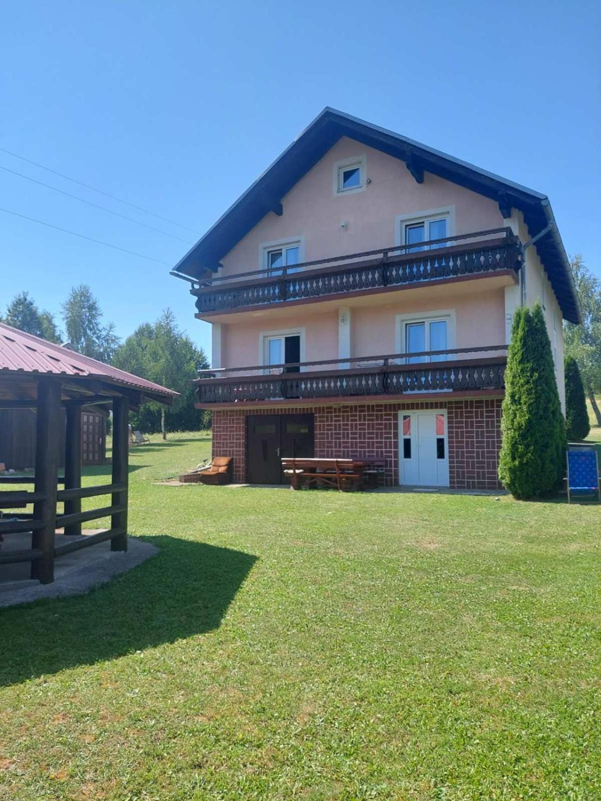 Jelena Hotel Korenica Exterior photo